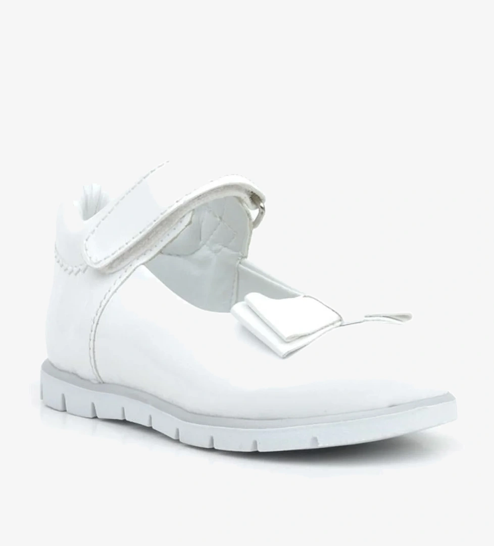 Rakerplus Beyaz Rugan Fiyonklu Kız Bebek Babet Ayakkabı model görseli