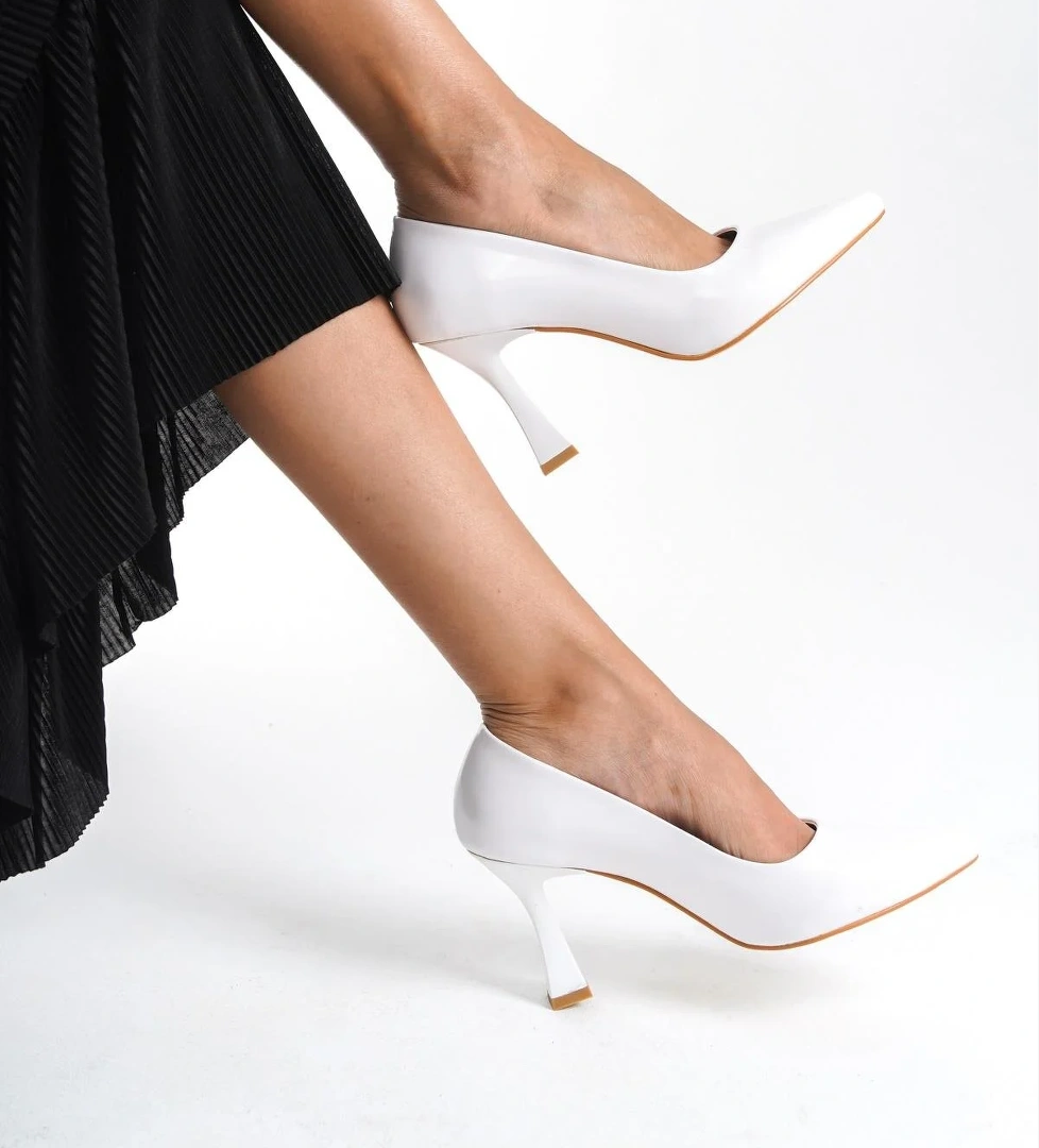 Kanger Beyaz Rugan Stiletto Kadeh Topuklu Abiye Ayakkabı