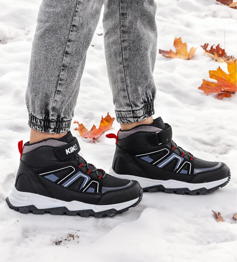 Kcal Termo Taban Cırtlı Erkek Çocuk Spor Bot Ayakkabı Siyah - Beyaz