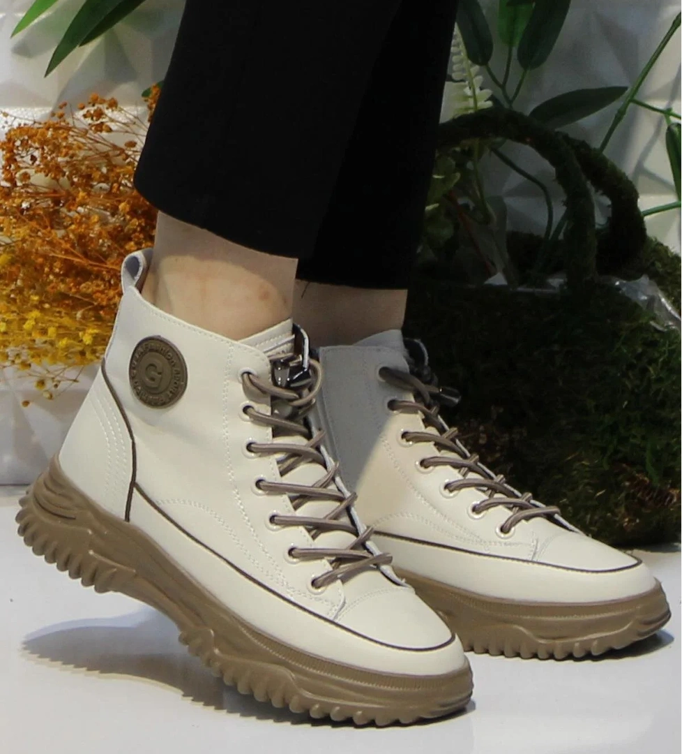 Fort 24K310-13 Bej Orijinal Ürün Yumuşak Esnek Kaymaz Taban Kadın Bot - Görsel 1