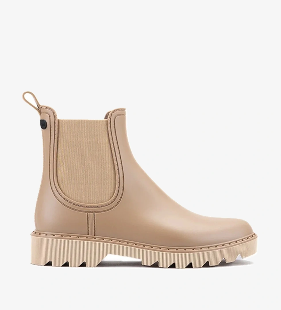 Igor İgor Chloe Mc Kadın Bot model görseli