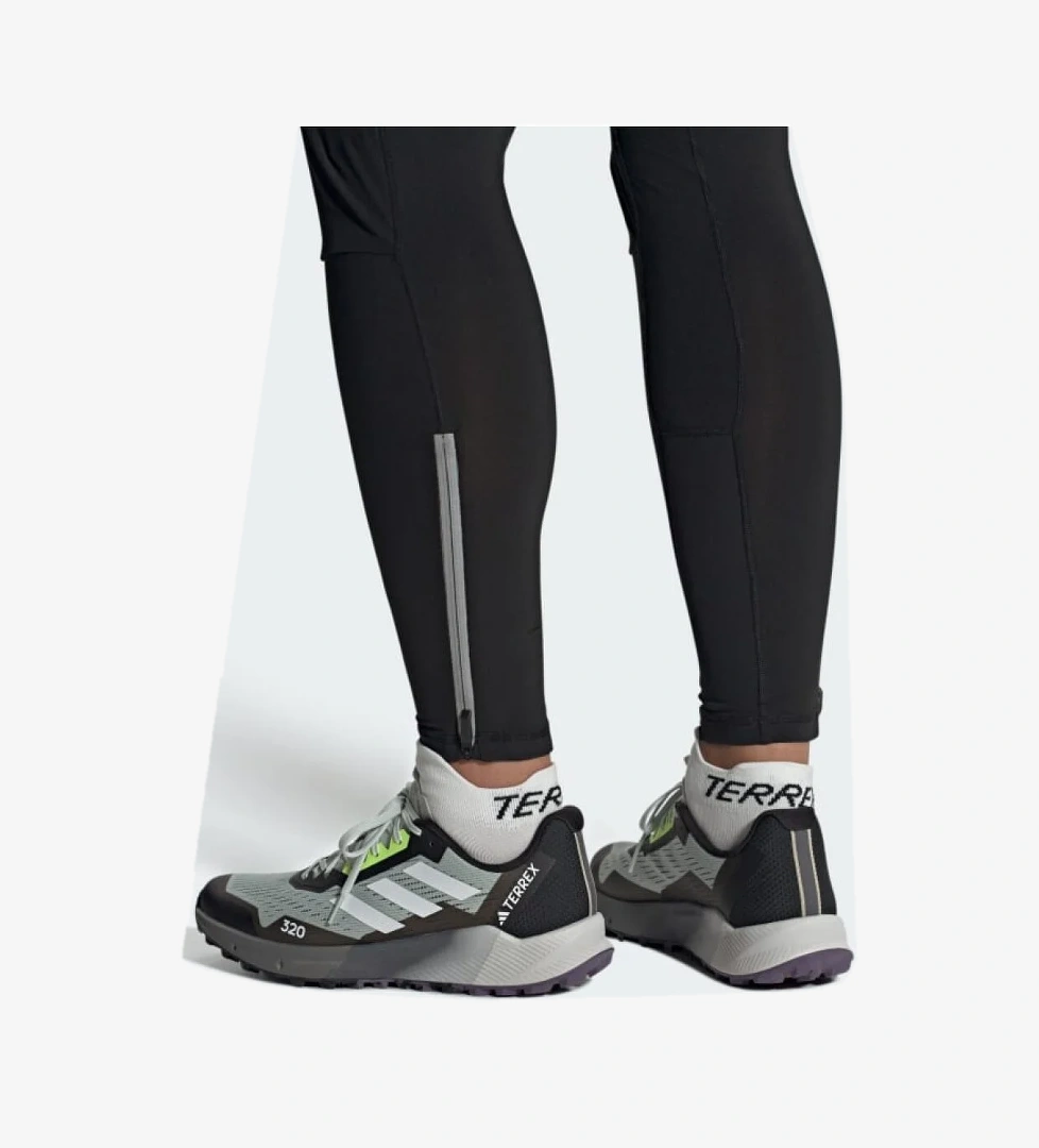 Adidas Terrex Agravic Flow Erkek Siyah Koşu Ayakkabısı (IF2571) model görseli