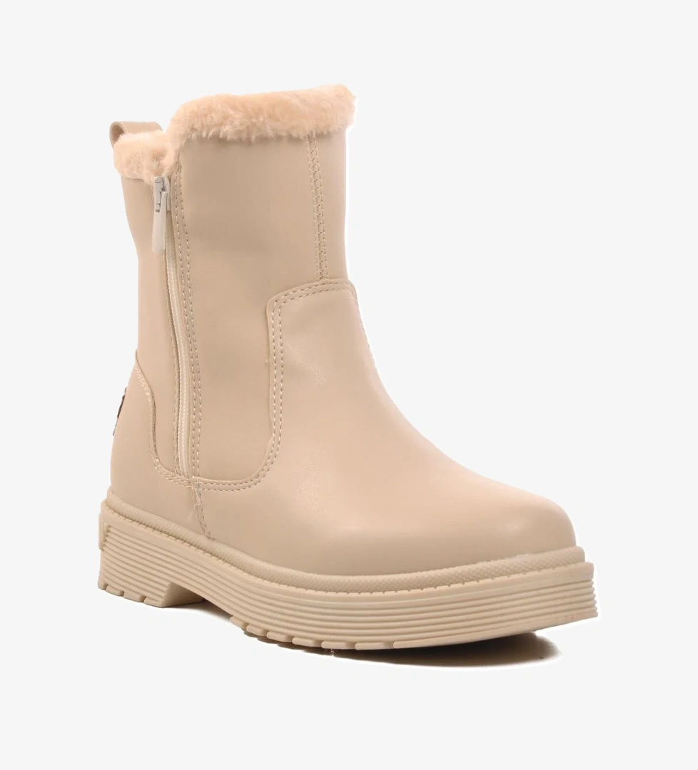 23003 Bej İçi Kürklü Kadın Bot