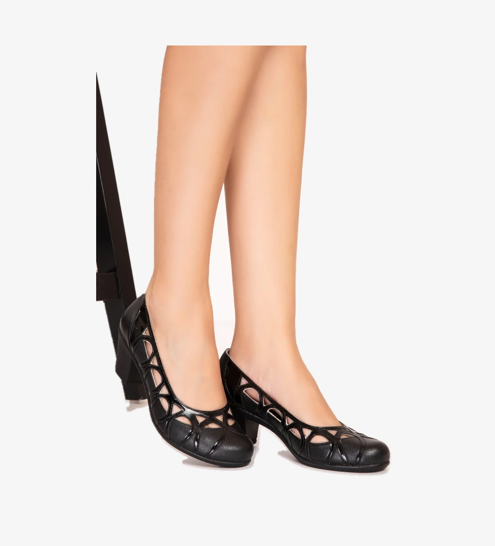 Gondol Kadın Hakiki Deri Yuvarlak Burun Topuklu Ayakkabı vdt.1640