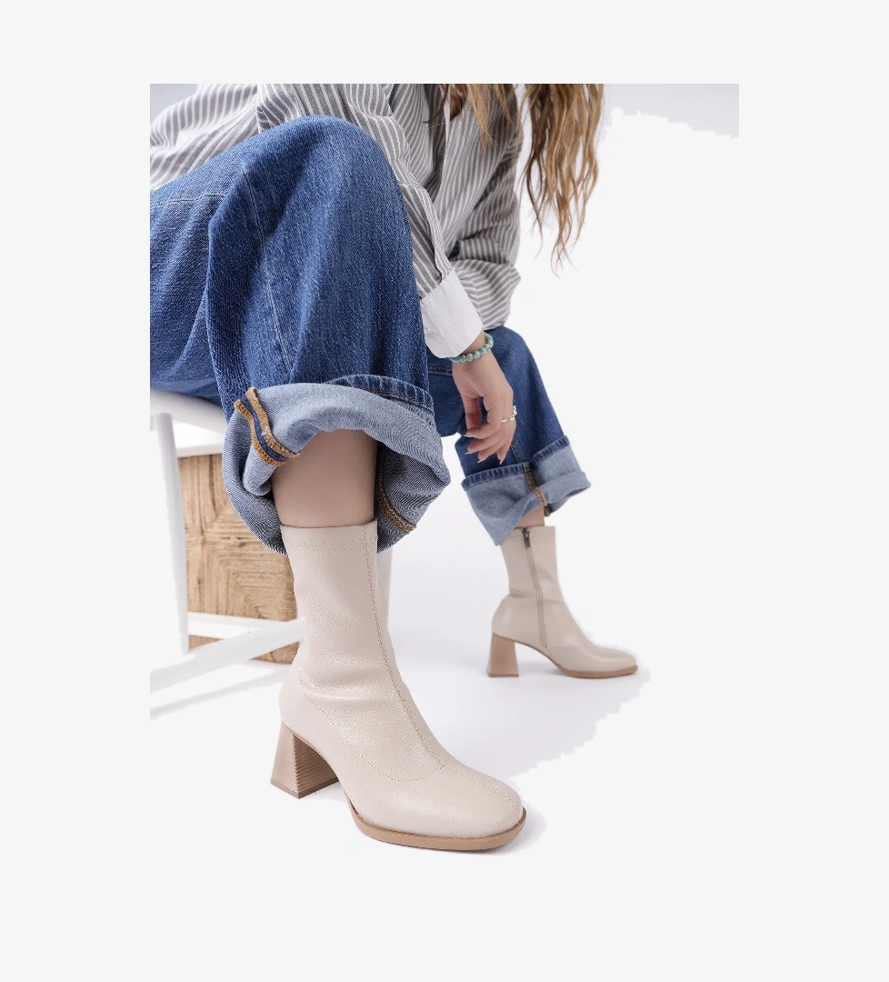 STORM Garantili Küt Burun Arkadan Fermuarlı Kadın Topuklu Bot