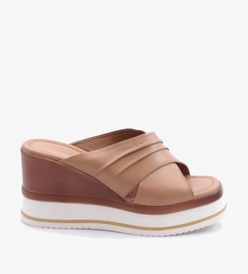 Dgn 543-24170 Kadin Çapraz Bantli Mega Kalin Taban Terlik model görseli