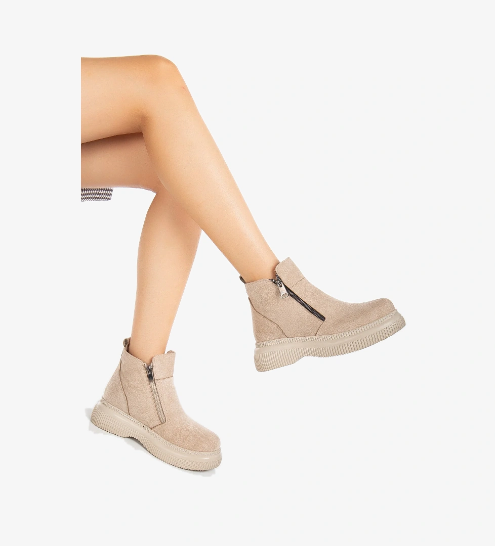 Tonny Black Kadın Bej Siyah Kalın Termo Taban Fermuarlı Bot model görseli