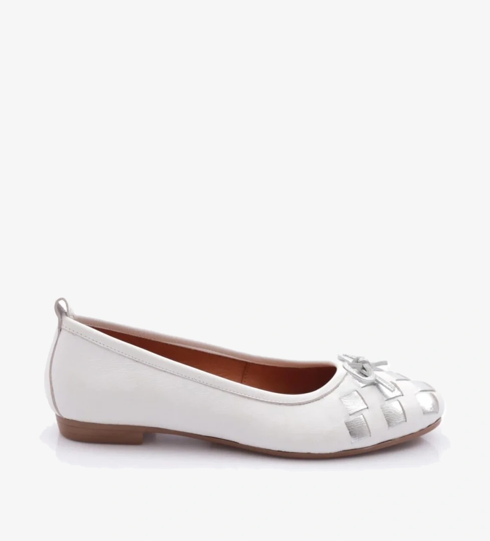 Dgn Dgn Beyaz 142 Kadin Baskili Fiyonk Detayli Babet | Flo Beyaz - 1. görsel