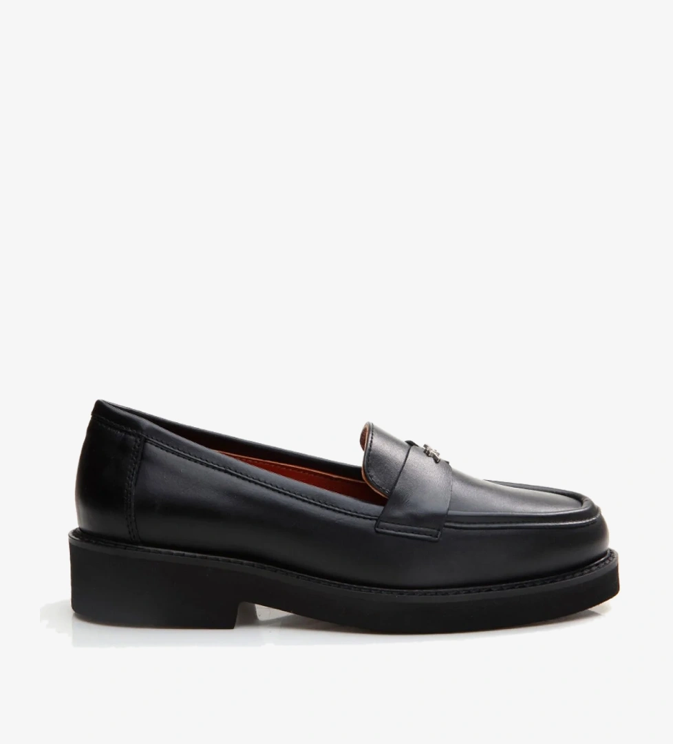 Hotiç Kadın Deri Siyah Loafer model görseli