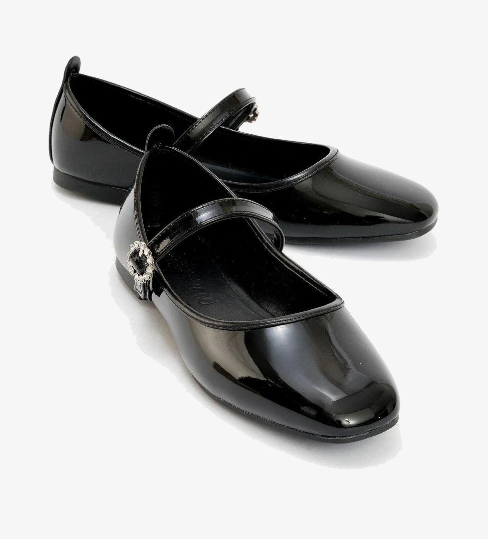 Kadın Kemerli Taşlı Küt Burunlu Babet SİYAH RUGAN