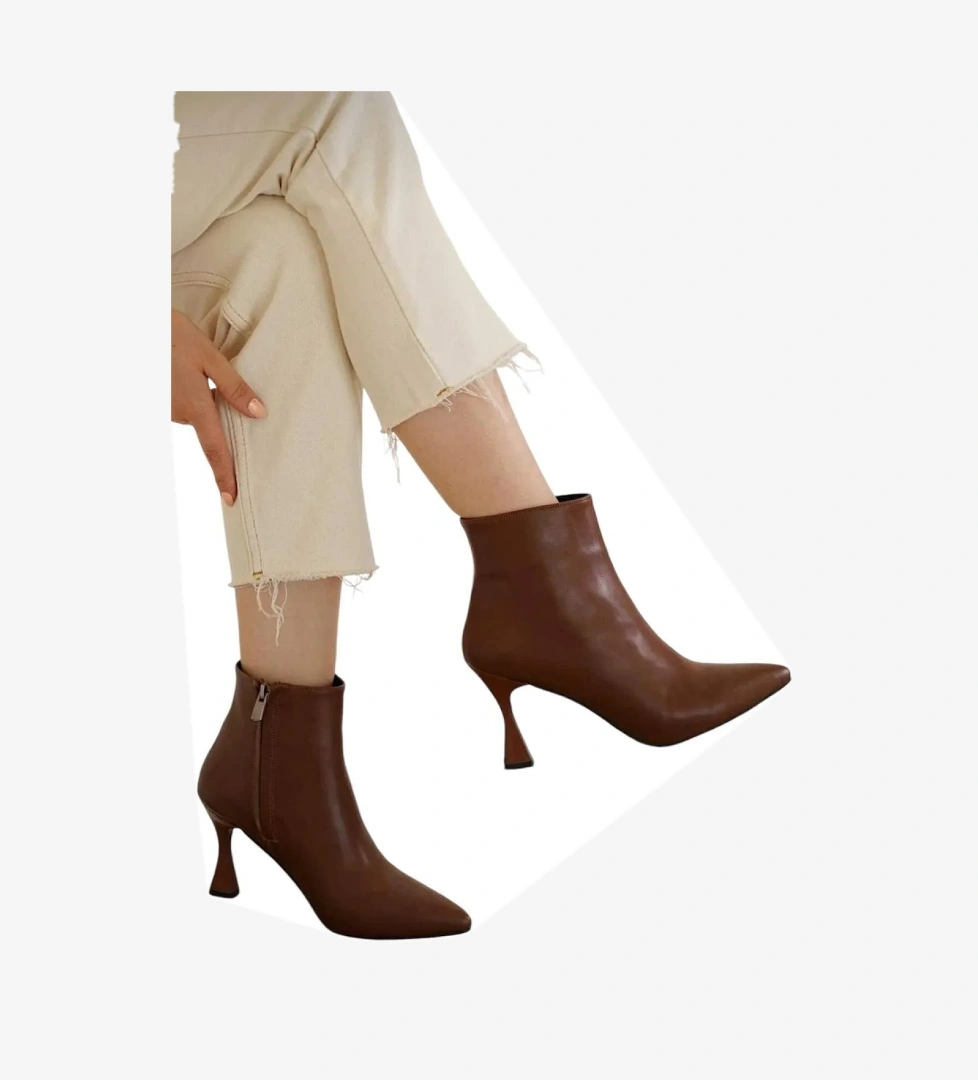 Topuklu Fermuarlı Kadın Bot (8 Cm) TABA