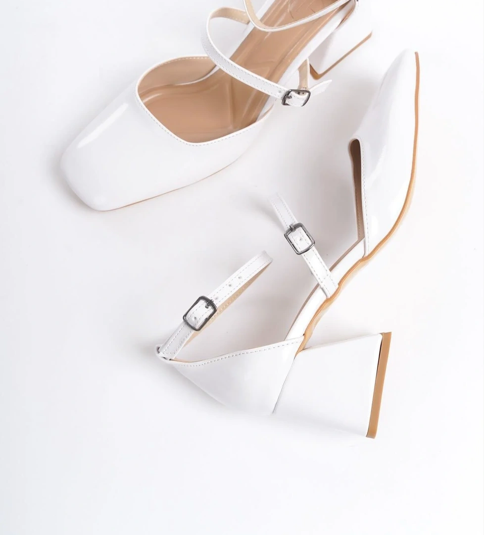 Sigva Mary Jane Yazlık Beyaz Rugan Kalın Topuklu Bantlı Ayakkabı