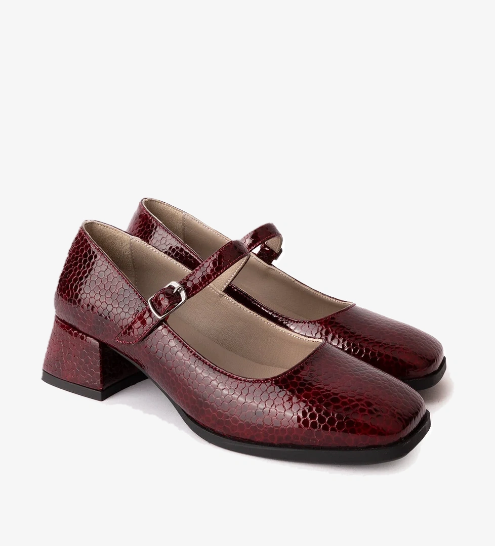 Gondol Hakiki Deri Kısa Topuklu Tek Bantlı Şık Topuklu vdt.141