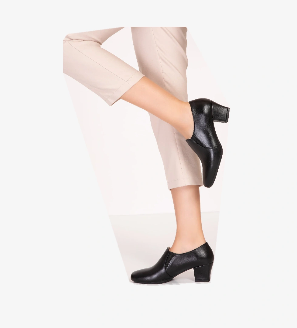 Gondol Hakiki Deri Klasik Orta Boy Topuklu Ayakkabı vdt.62