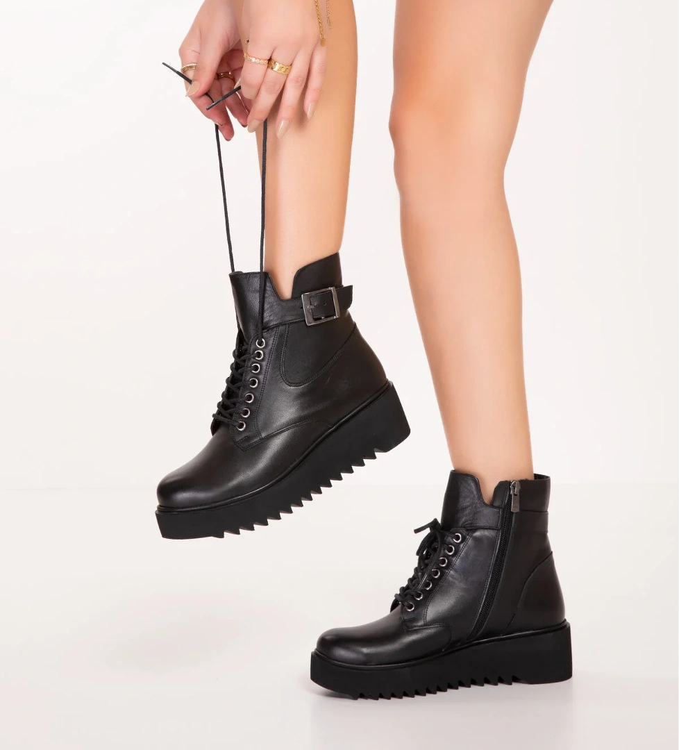 Gondol Kadın Hakiki Deri Dolgu Topuklu Hafif Bot ast.8525