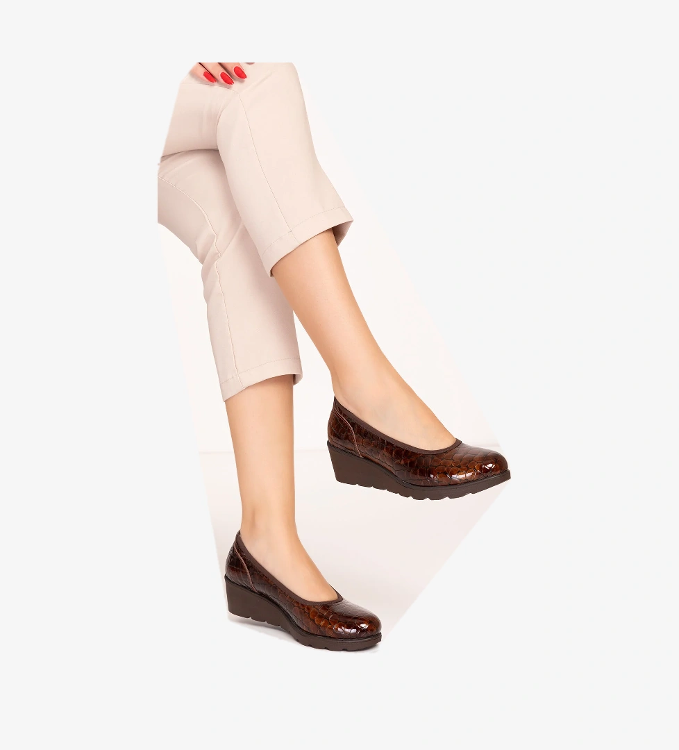 Gondol Hakiki Deri Dolgu Topuk Günlük Anne Ayakkabı ell.6806