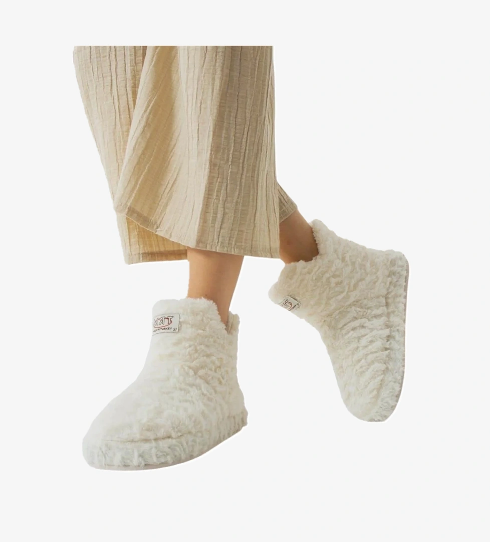 Liger Kadın Panduf Kaydırmaz Taban Ev Botu Kalın Hafif model görseli