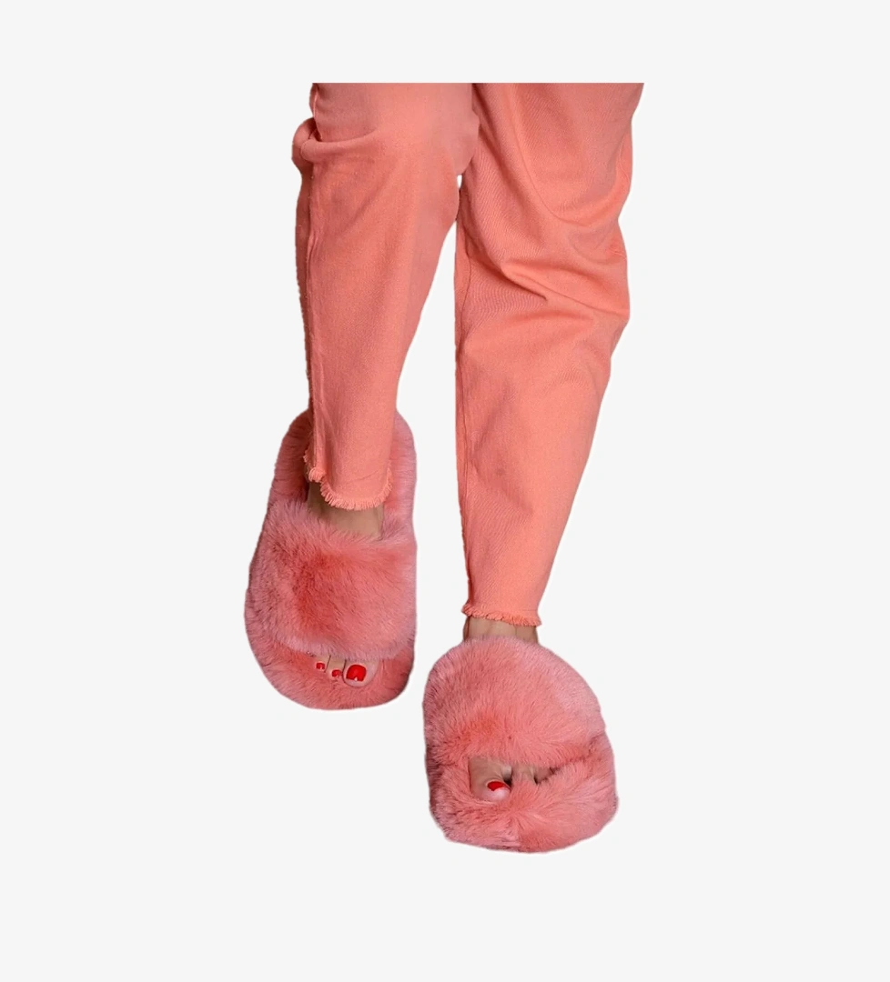 Ekstra Yumuşak Tüylü Kadın Terlik FUŞYA