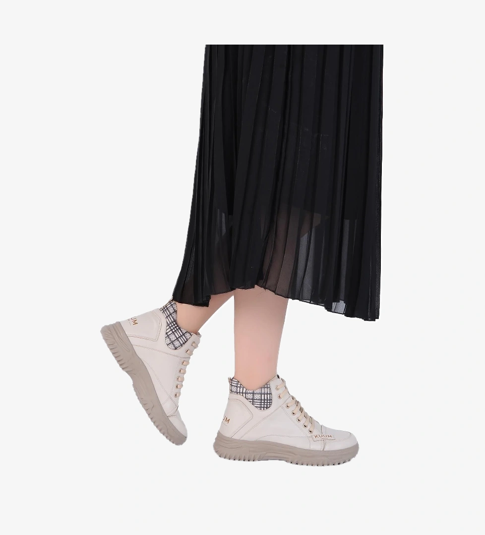 Kuum London K108908 Bej Termal Kürklü Kadın Düz Kışlık Bot model görseli