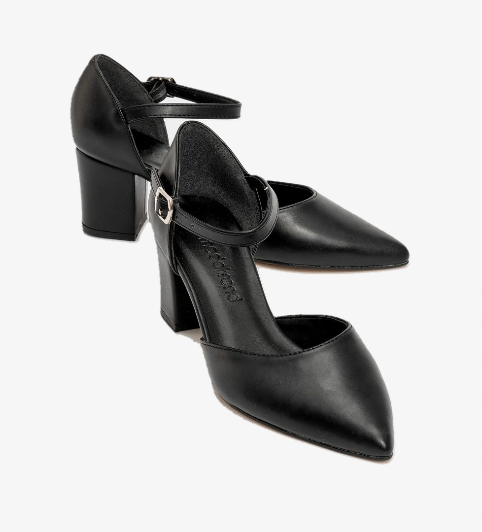 Ccway Kadın Biyeli Topuklu Ayakkabı Si̇yah model görseli