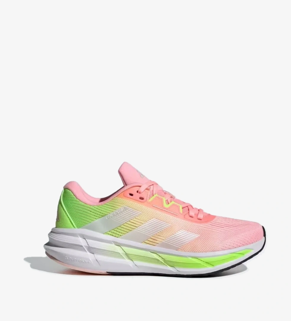 Adidas Questar 3 Kadın Koşu Ayakkabısı model görseli