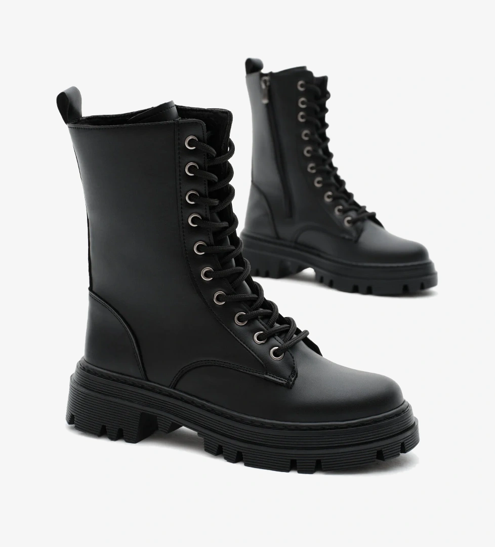 Kadın Siyah Cilt Termo Taban Yanı Çift Tokalı Bağcıklı ve Fermuarlı Bot - Görsel 1