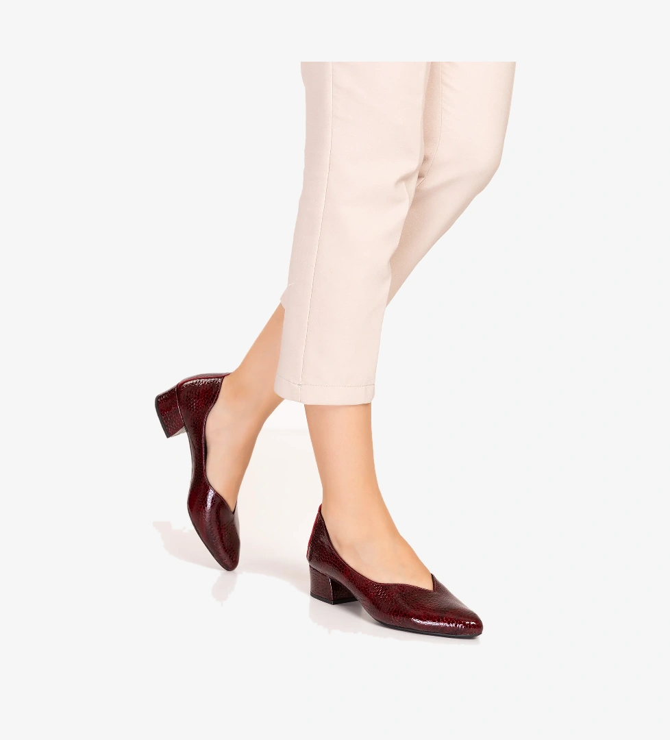 Gondol Kundura Gondol Hakiki Deri Klasik Topuklu Şık Ayakkabı Şhn.1068 model görseli