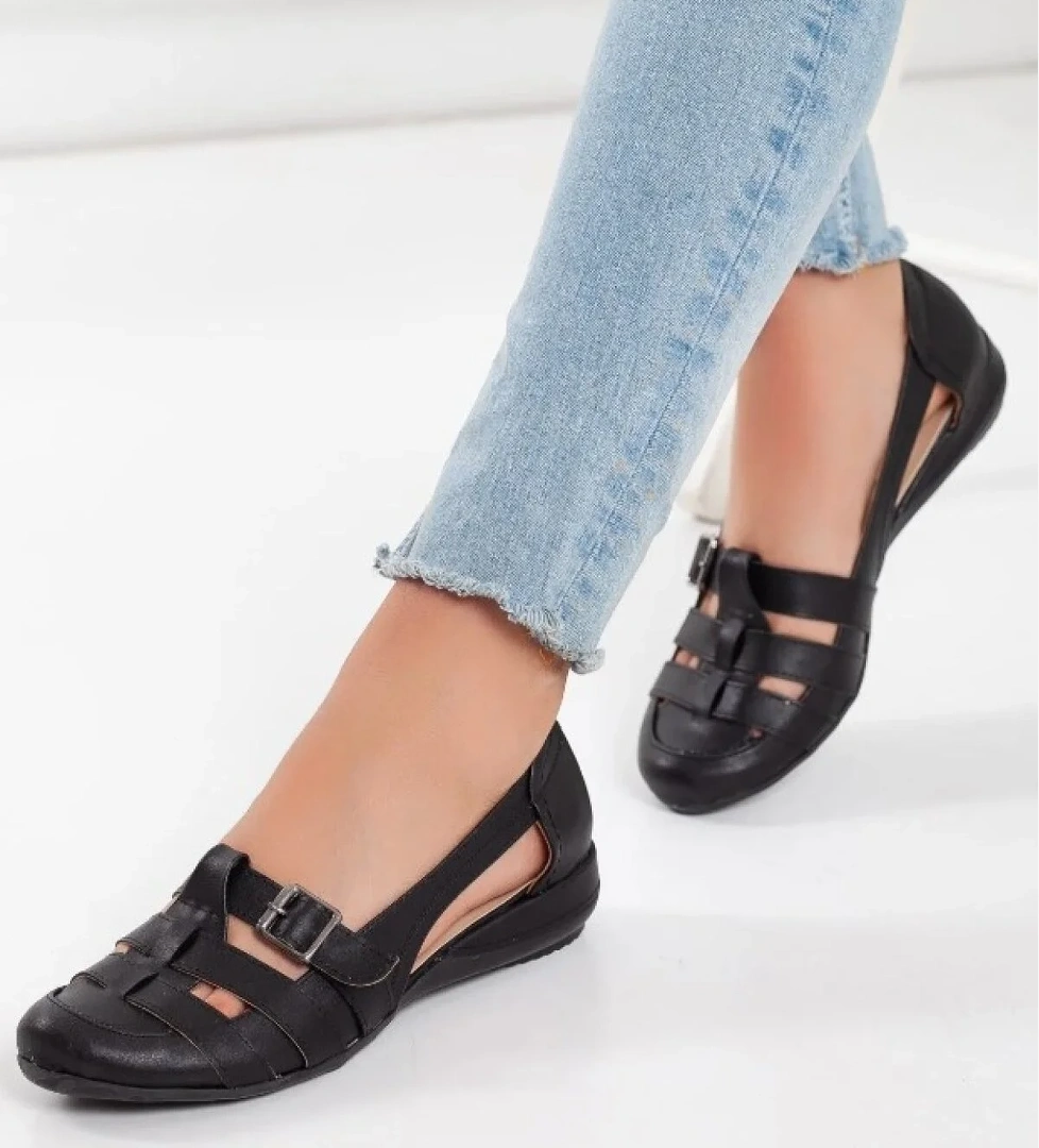 Toka Detaylı Kadın Babet Ayakkabı