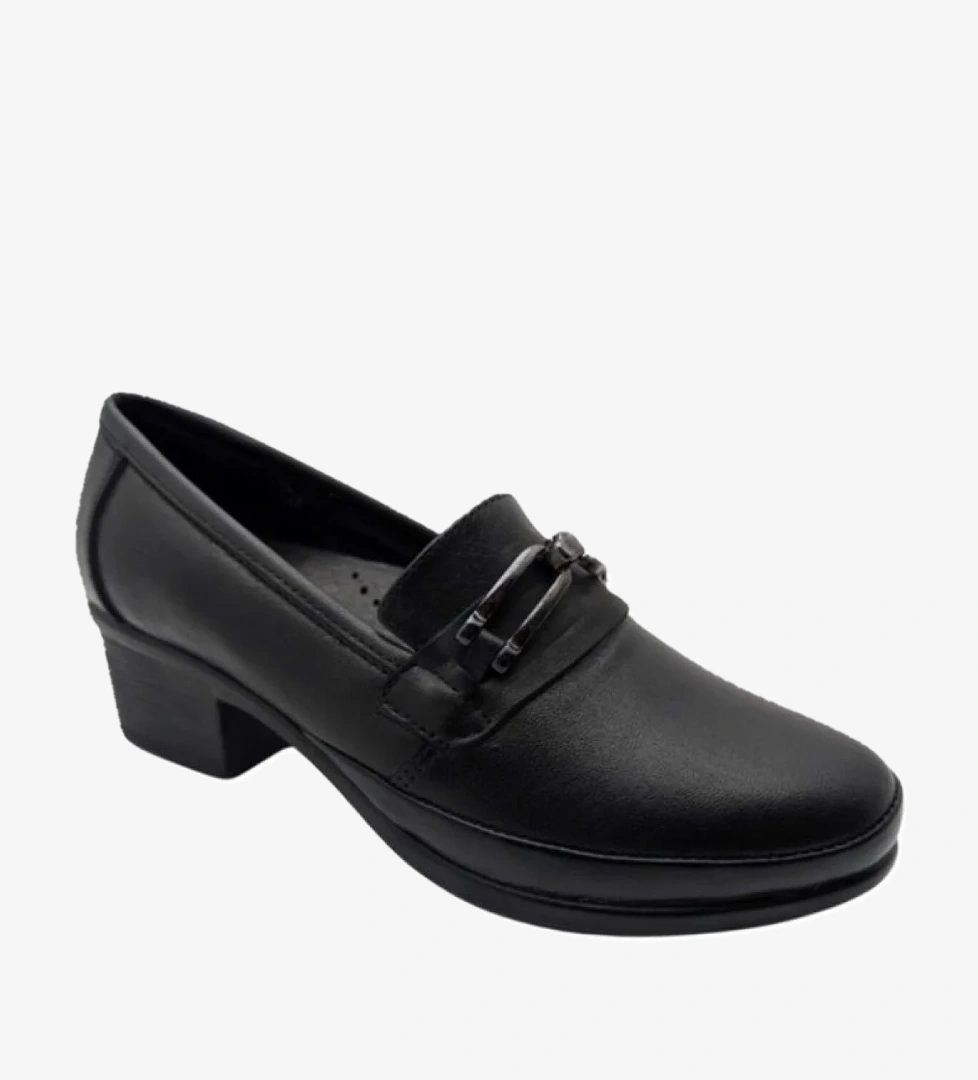 Scavi̇a Scavia 311-24 Hakiki Deri Anatomik Büyük Numara Kadın Ayakkabı model görseli