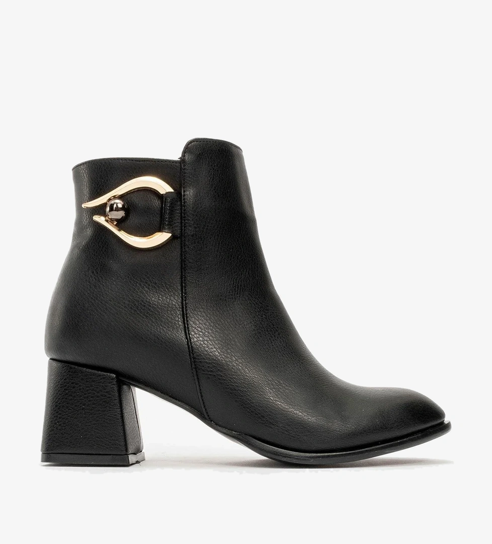 Ccway Kaydırmaz Tokalı Kadın Bot SİYAH CİLT model görseli