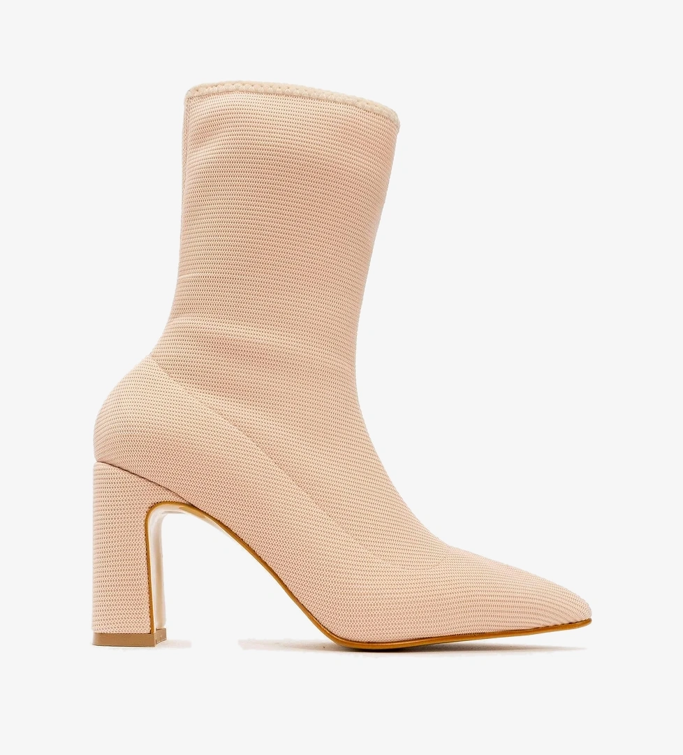 Ccway Kadın Topuklu Bot Si̇yah Bej model görseli