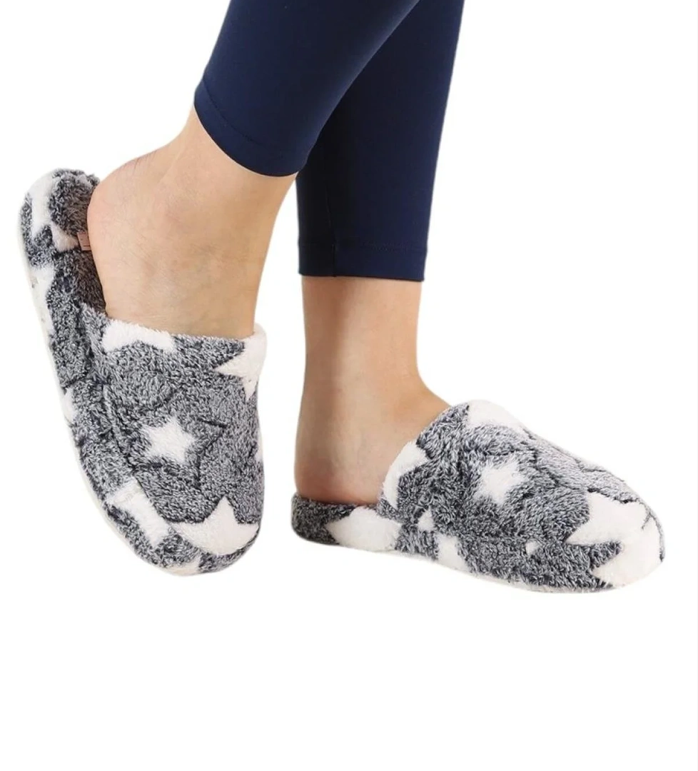 Önü Kapalı Yıldız Baskılı Peluş Kadın Ev Terliği SİYAH - Görsel 1