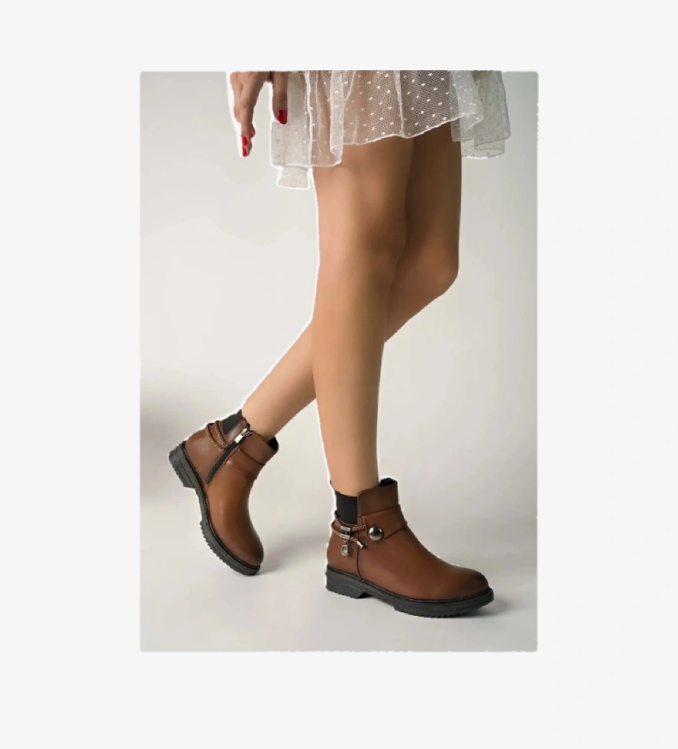 Mehtap Taş Dekolteli Kadın Bot model görseli