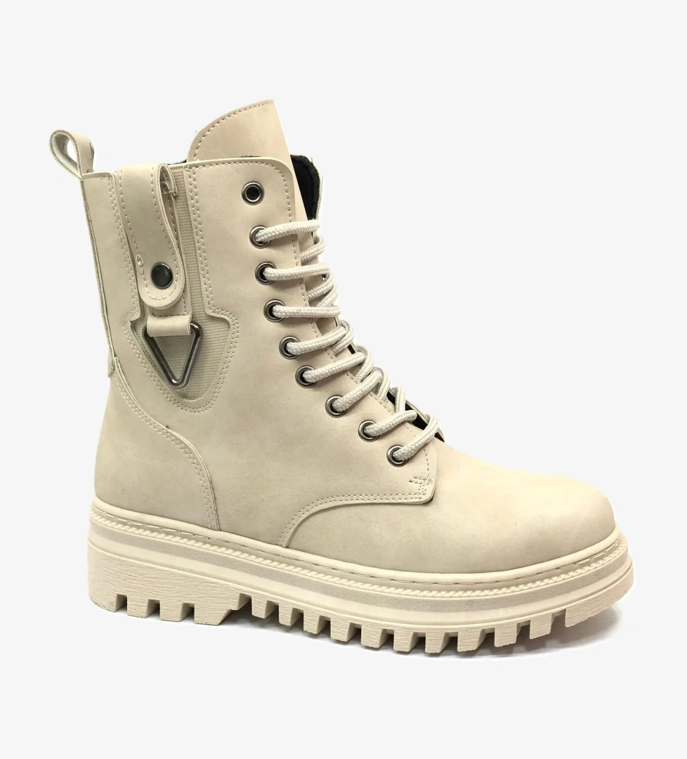 Süs Üçgen Toka Detaylı Kaymaz Taban Kadın Postal Bot