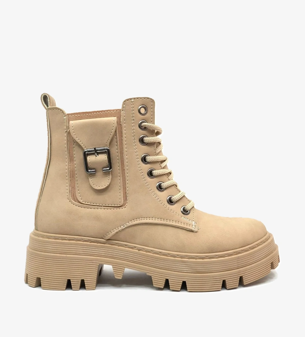 Süs Toka Detaylı Kaymaz Taban Kadın Kısa Postal Bot - Görsel 1