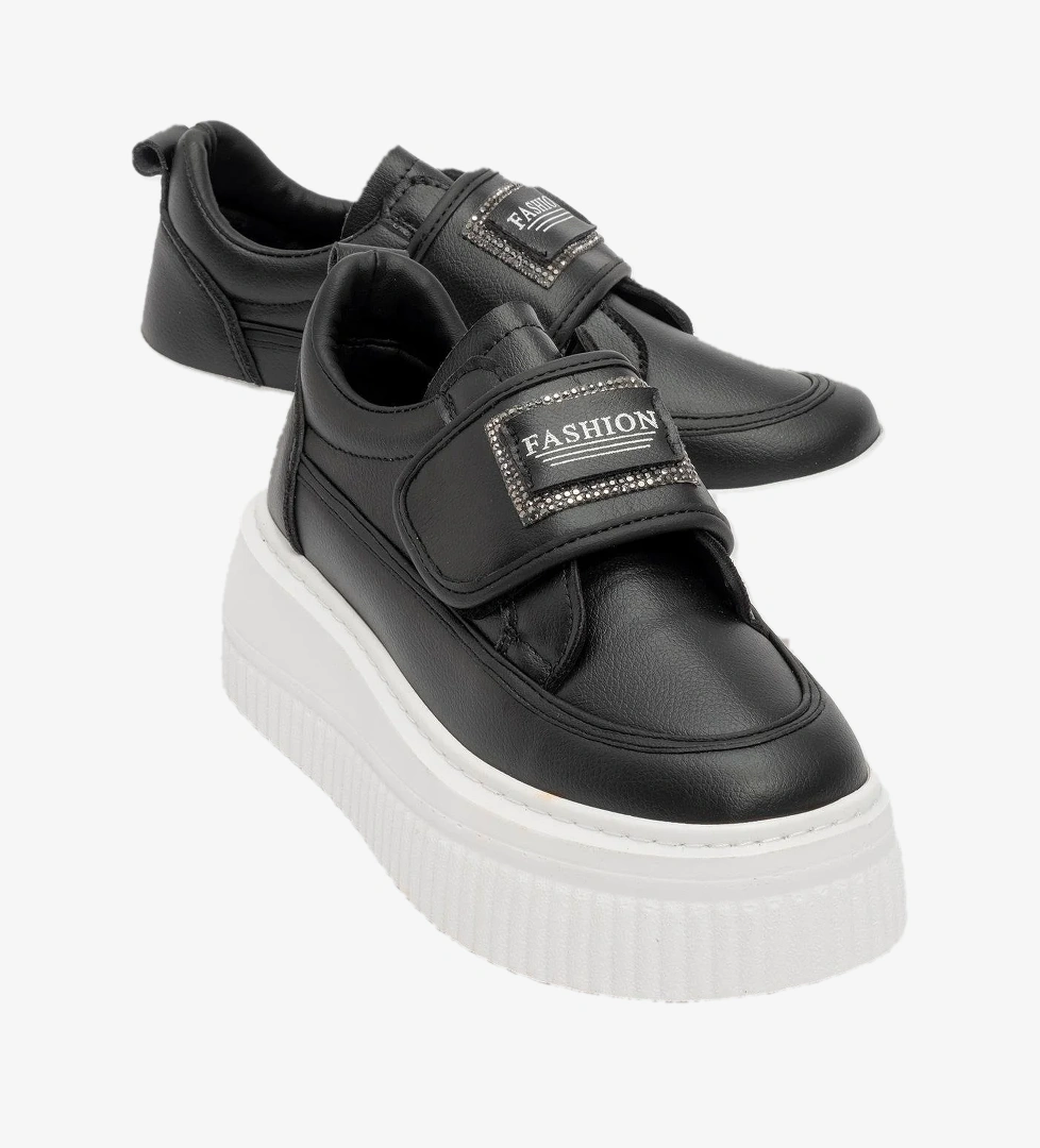 Ccway Cırtlı Taşlı Kadın Spor Ayakkabı Beyaz model görseli