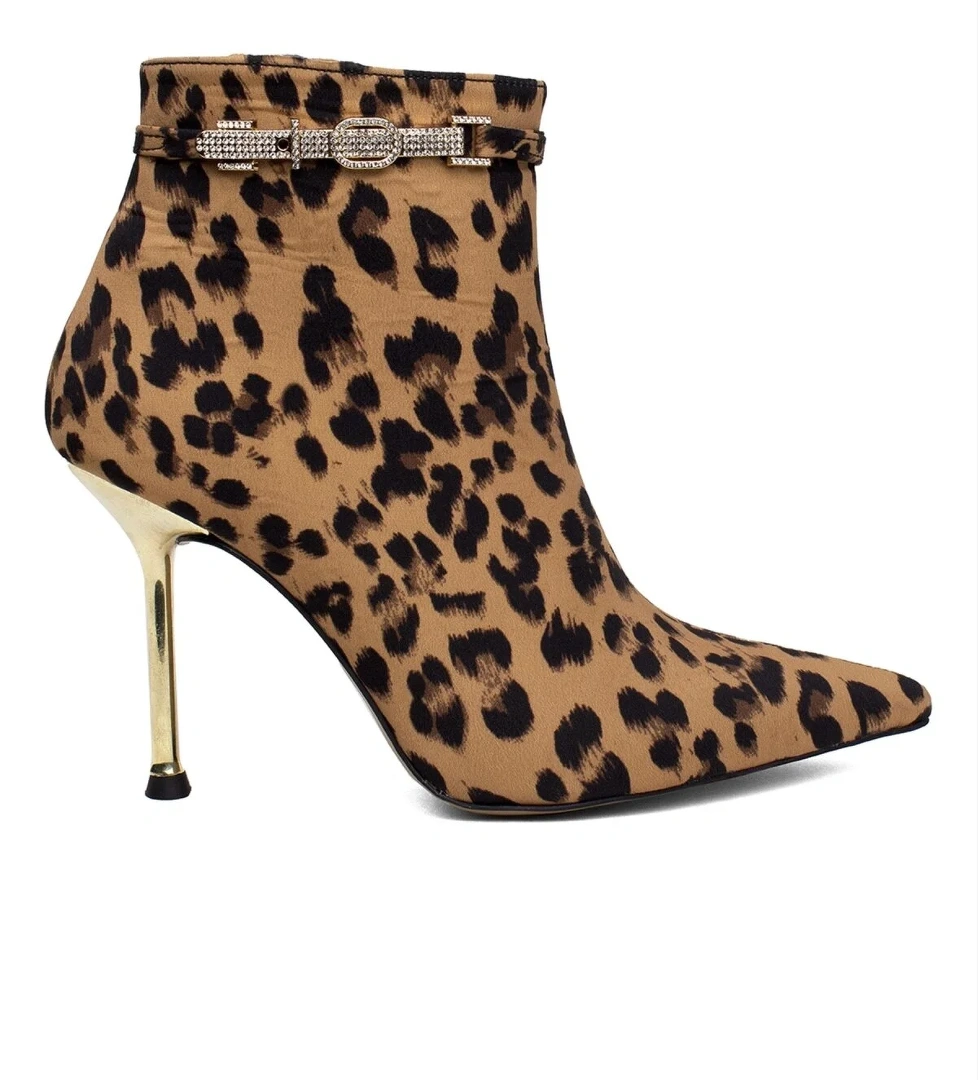 Miss Park Moda PM543 K1010-1 Kadın Klasik Topuklu Bot Siyah model görseli