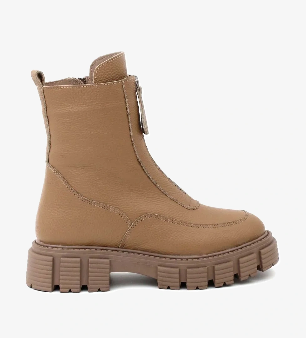 Fast Step Hakiki Deri Kürklü Kadın Klasik Bot 710KZA6003 model görseli