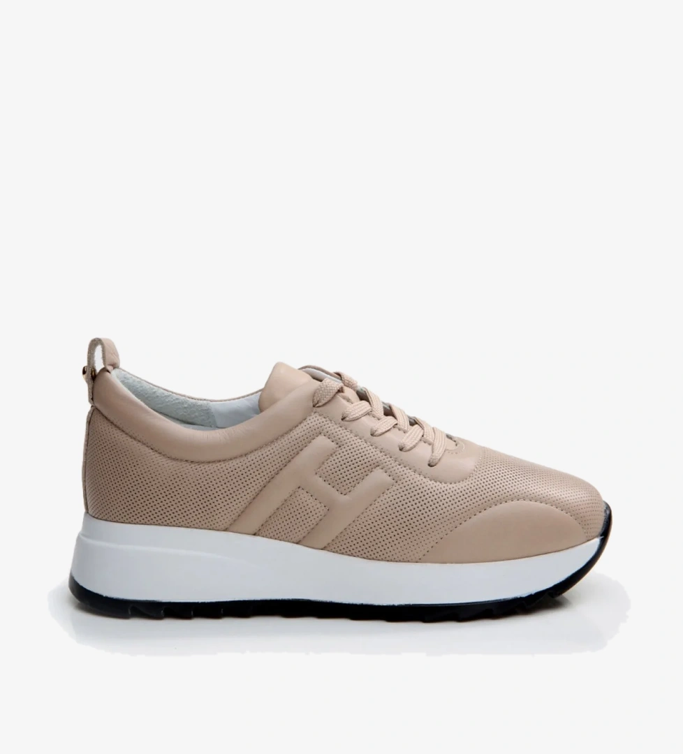 Hotiç Kadın Deri Vizon Siyah Spor Ayakkabı model görseli