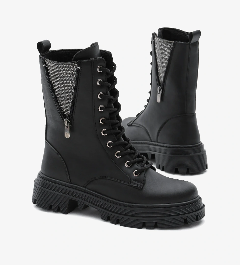 Kadın Siyah Cilt Termo Taban Yanı Taşlı Detaylı Bağcıklı ve Fermuarlı Bot