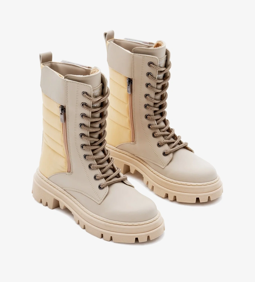 Kadın Bej Cilt Termo Taban Nakışlı Dilim Desenli Cırtlı Bağcıklı ve Fermuarlı Bot