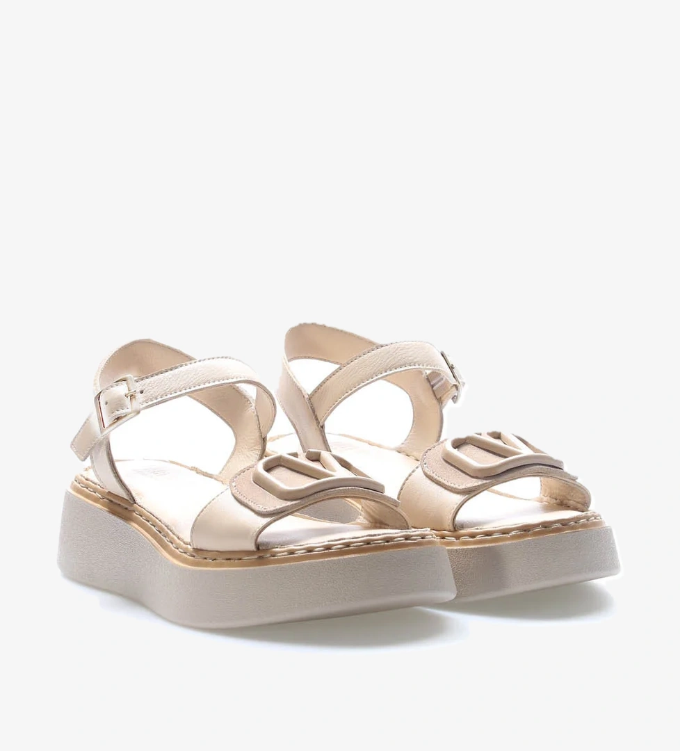 Fast Step Hakiki Deri Kadın Klasik Sandalet 621za1149 model görseli