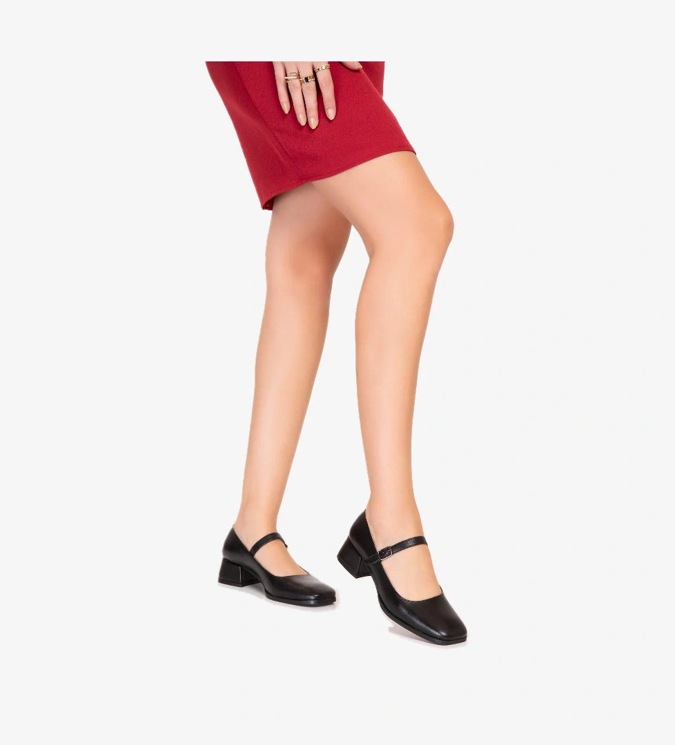 Gondol Hakiki Deri Kısa Topuklu Tek Bantlı Şık Topuklu vdt.141