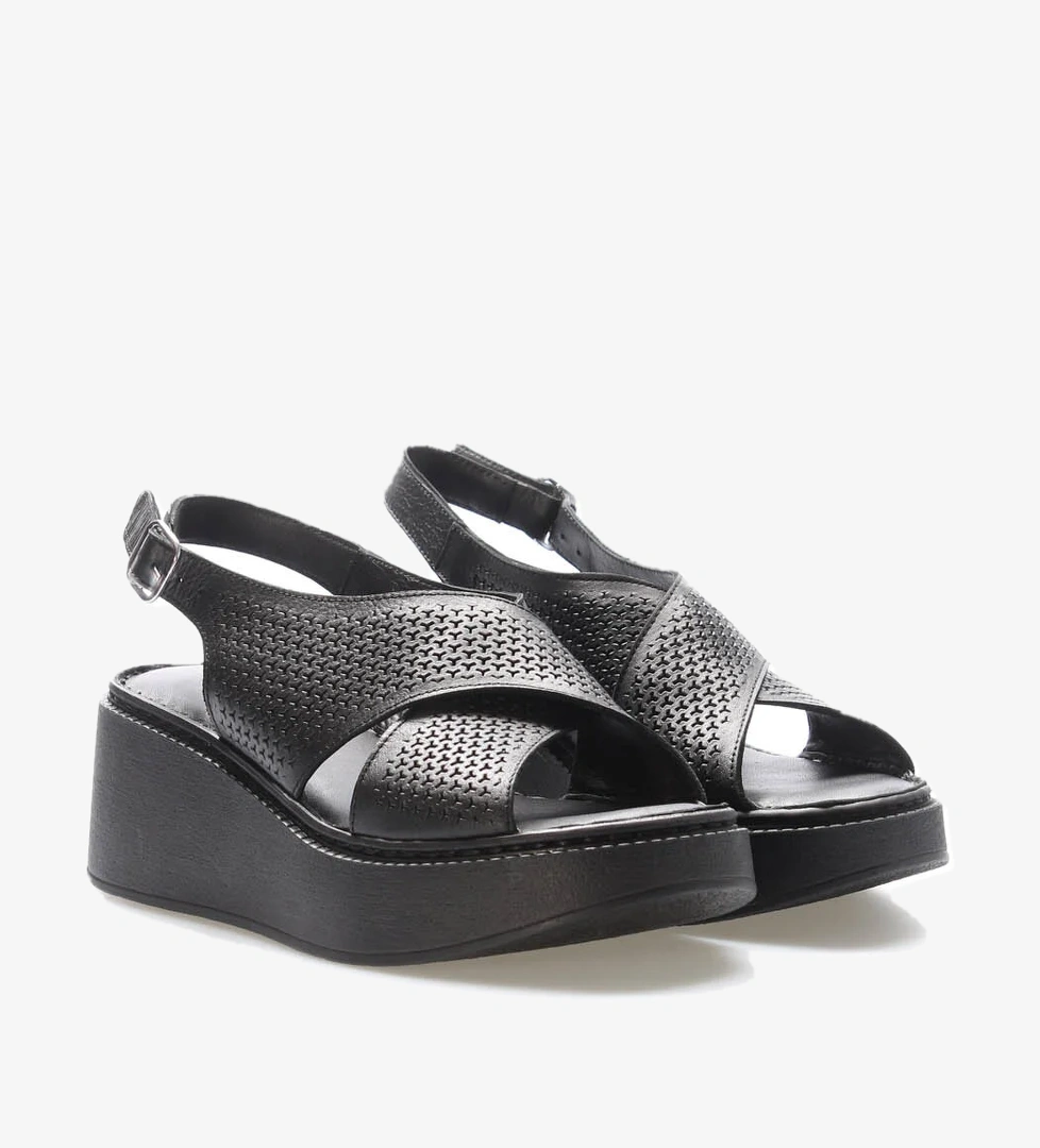 Fast Step Hakiki Deri Kadın Klasik Sandalet 621ZA864 model görseli