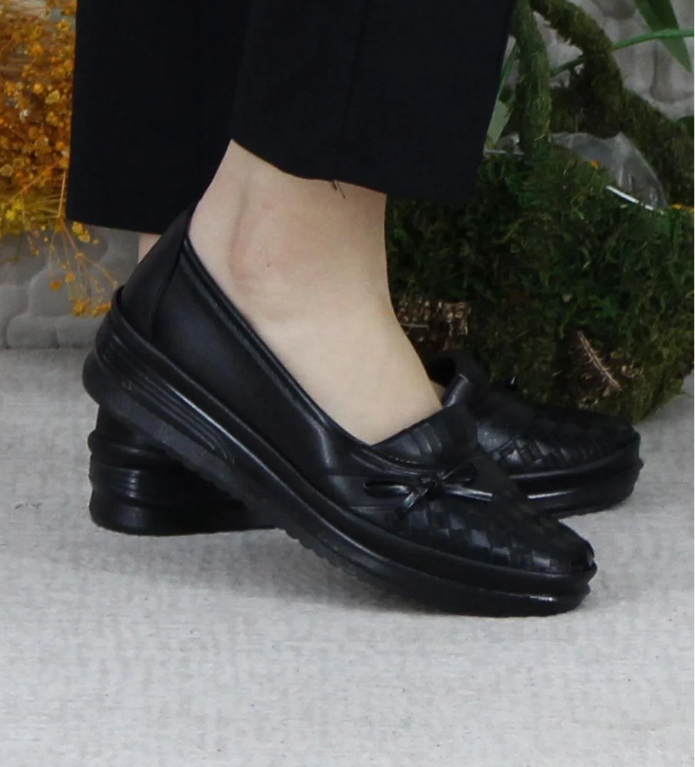 Fort Safir 1292 Siyah Ortopedik Anne Ayakkabısı Klasik Ayakkabı Kadın Günlük Ayakkabı model görseli