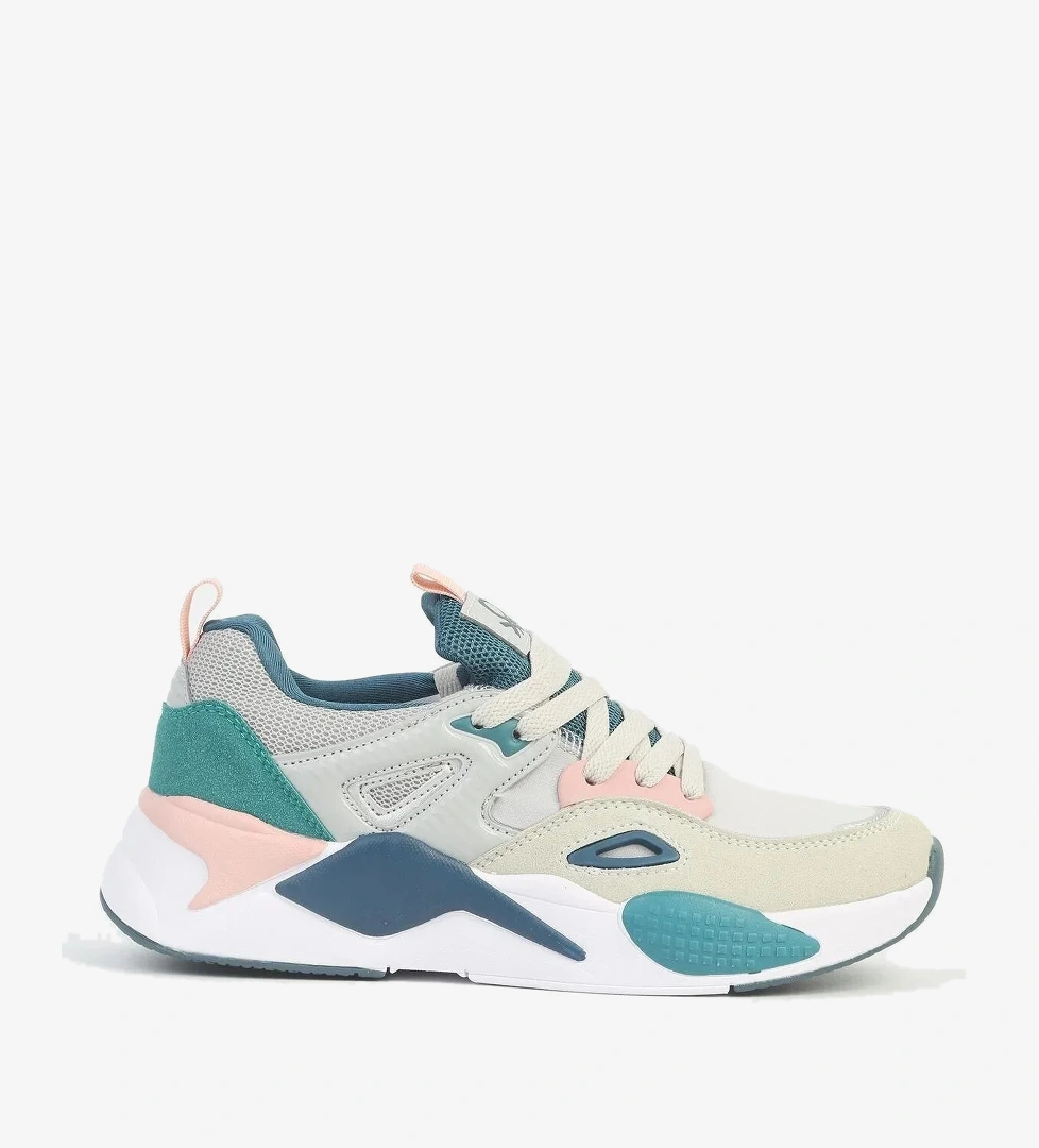 Benetton Logolu Sneaker model görseli