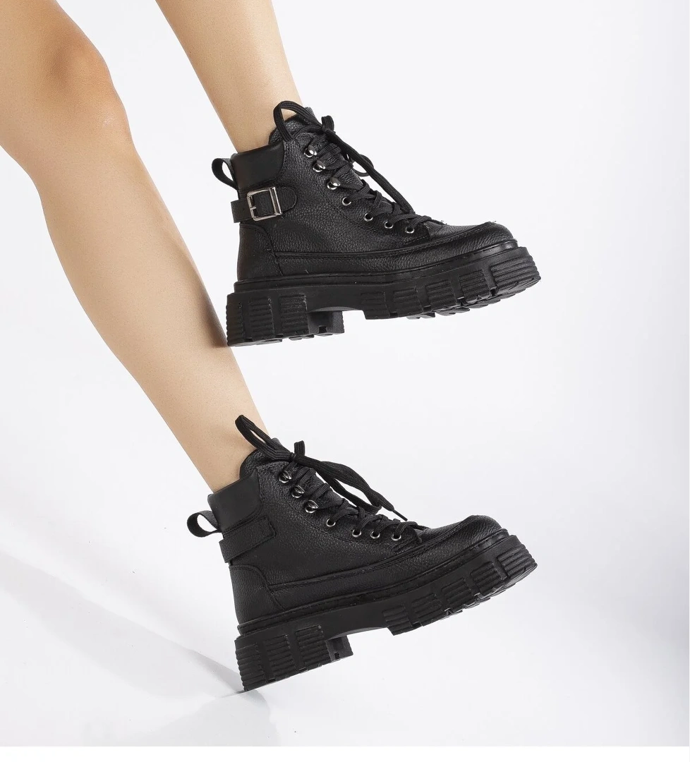 Kadın Kömür Yüksek Poli Taban Yanı Tokalı Bağcıklı Bot - Görsel 1