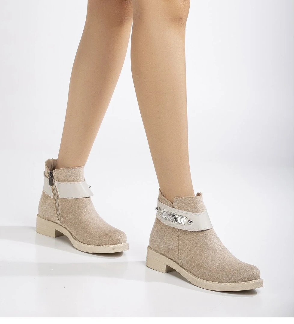 Tonny Black Kadın Ten Siyah Süet Termo Taban Desenli Tokalı Fermuarlı Kısa Topulu Bot model görseli