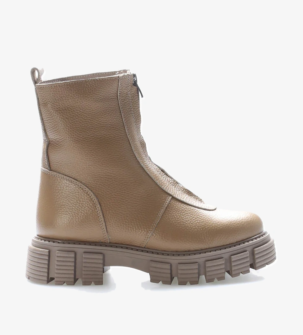 Fast Step Hakiki Deri Kürklü Kadın Klasik Bot 710kza6006 model görseli