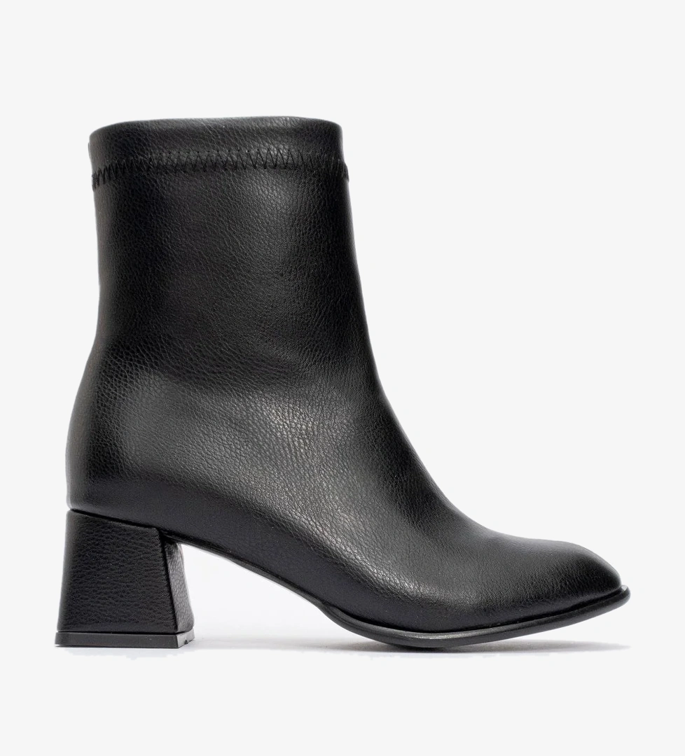 Sade Dikişli Fermuarlı Kadın Topuklu Bot SİYAH CİLT